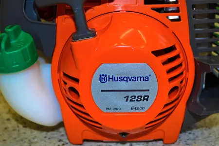 Травокосилка Husqvarna 128R (снята с производства)