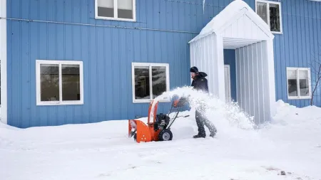 Снегоуборщик Husqvarna ST 124