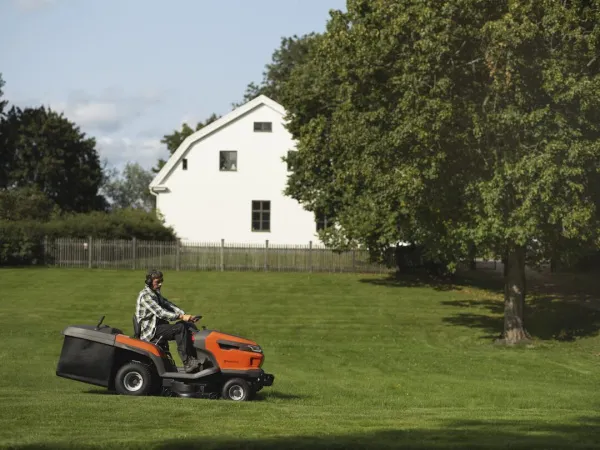 Минитрактор Husqvarna TC 220T