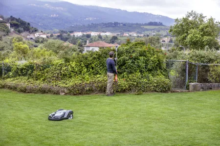 Кусторез аккумуляторный Husqvarna 536Li HE3