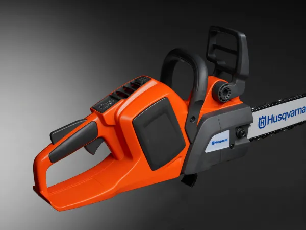 Аккумуляторная пила Husqvarna 330i