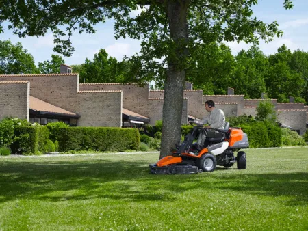Райдер Husqvarna R 422Ts AWD