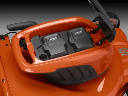 Аккумуляторная газонокосилка Husqvarna LC 347iVX