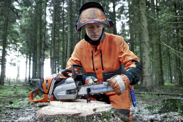 Струбцина Husqvarna для установки пилы