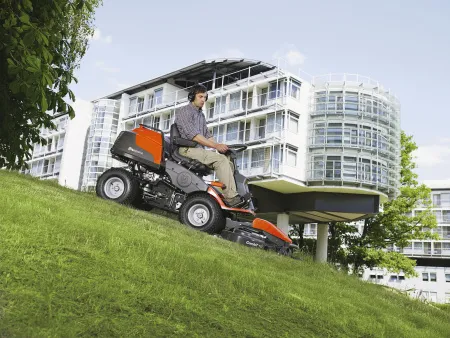 Райдер Husqvarna R 422Ts AWD