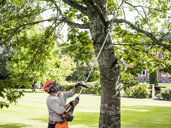 PA1100 высоторез комбисистемы Husqvarna