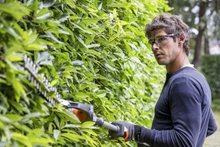 Кусторез аккумуляторный Husqvarna 536Li HE3