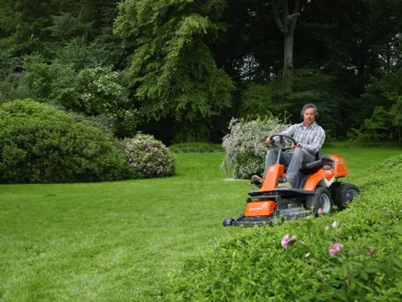 Райдер Husqvarna R 216