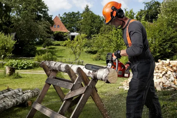 Бензопила Husqvarna 135 Mark II 16"