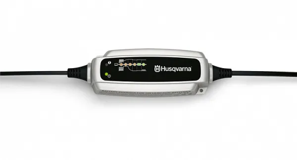 Устройство для зарядки аккумулятора BC 0.8