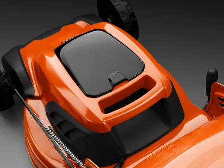КОМПЛЕКТ: аккумуляторная газонокосилка Husqvarna LC 141iV KIT (+зарядное QC80, акб Bli20)