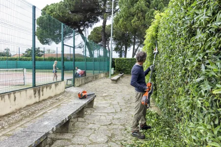 Кусторез аккумуляторный Husqvarna 536Li HE3