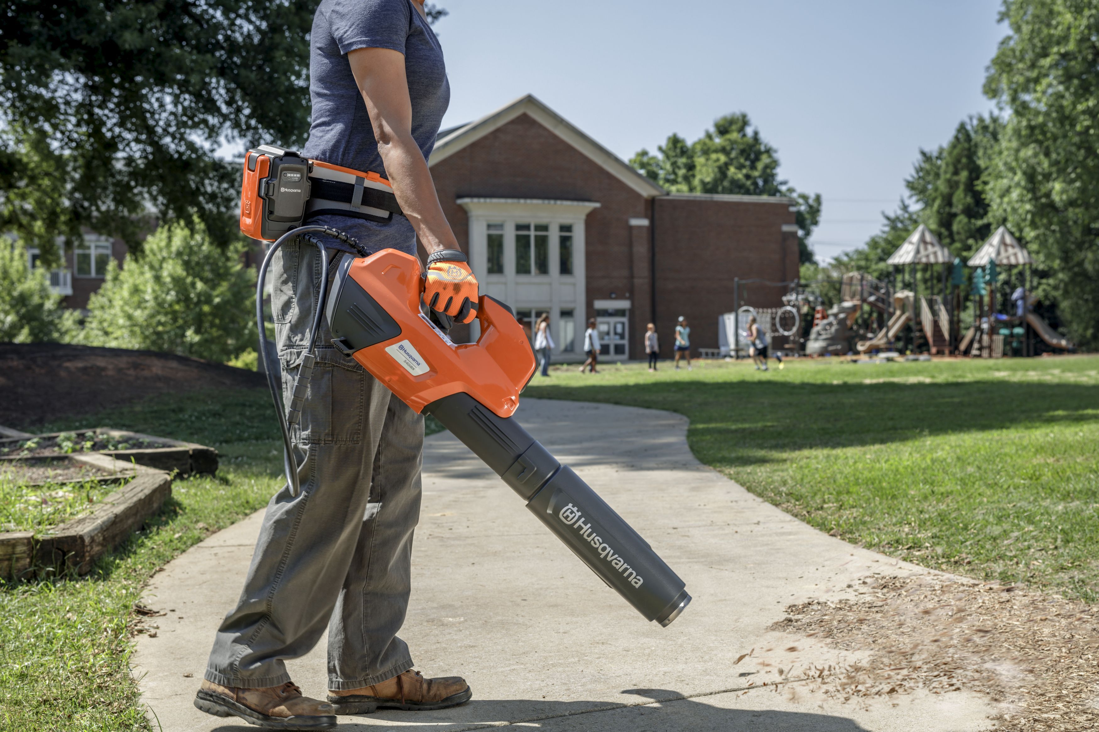 Leaf Blower Pussy